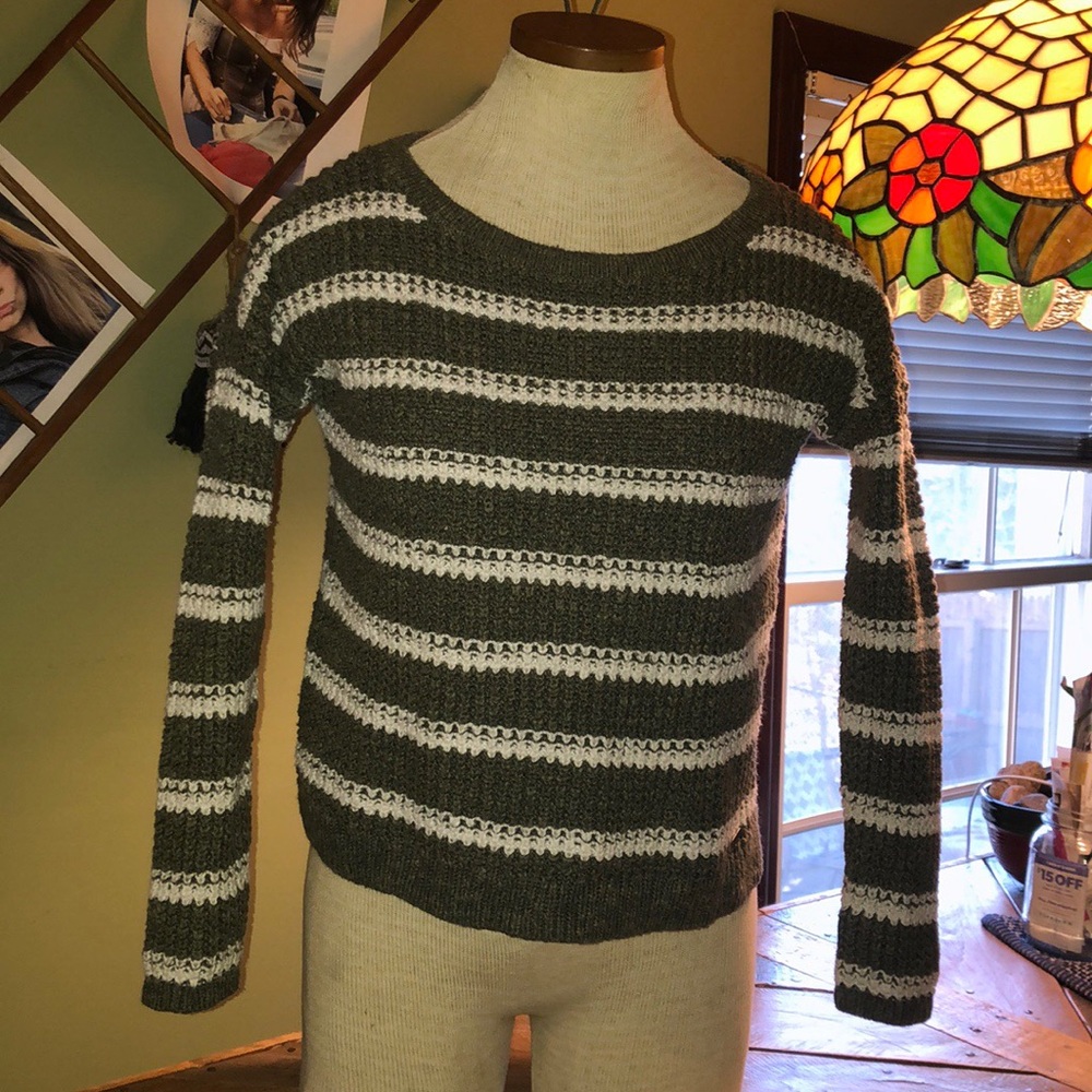 Hollister Green & white knitted sweater - Picture 3 of 8